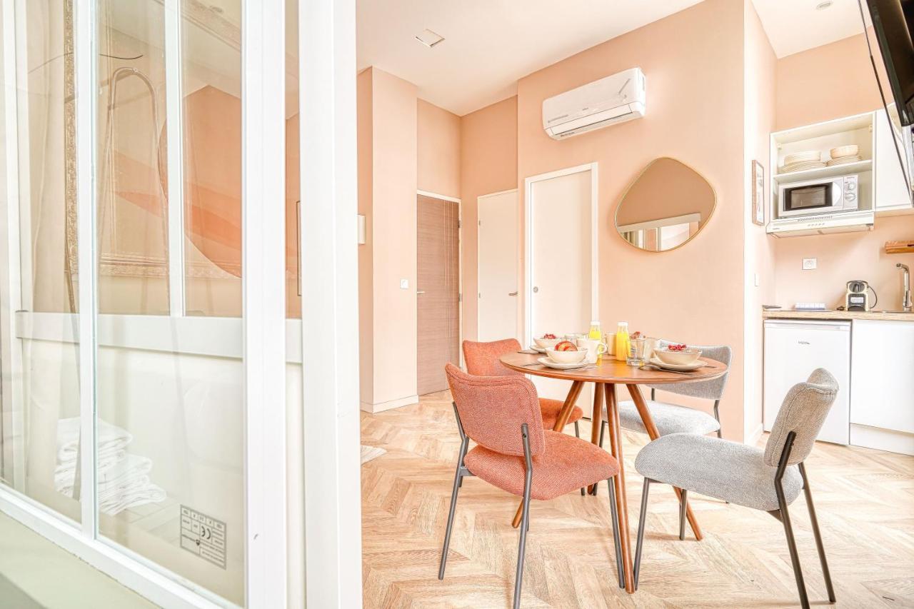 Appartement Place Du Marechal Juin - Gourgaud Paris Ngoại thất bức ảnh